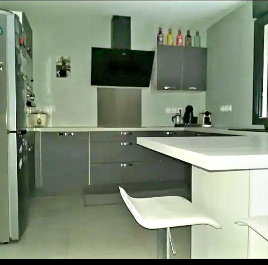 Chambre Privee Dans Maison Le Tampon Luaran gambar